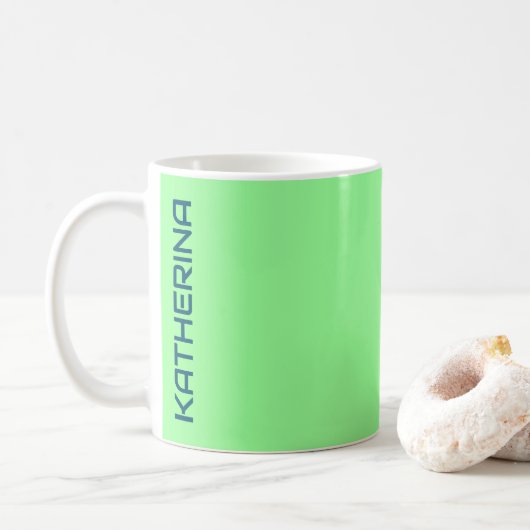 Pastel Mint Green Solid Color Personalisiert Kaffeetasse (Mit Donut)
