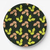Pastel-Neon Ginko Leaves on Black Background Pappteller (Vorderseite)