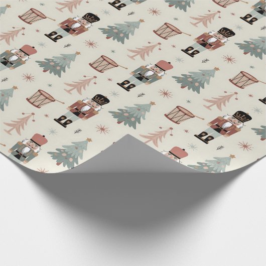 Pastel Neutral Nutcracker Christmas Pattern Geschenkpapier (Ecke)