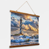 Pastel Ocean Skies with Lighthouse at Dusk Wandteppich Mit Holzrahmen (Gewinkelt)