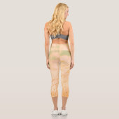 Pastel Pale Golden Tree Brunches Sky Capri Leggings (Rückseite)