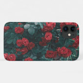 Pastel Pale Green Rote Rosen Blume iPhone 11 Fall Case-Mate iPhone Hülle (Rückseite (Horizontal))