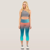 Pastel Pale Turquoise Coral Abstrakte Kunst Capri Leggings (Vorderseite)