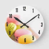 Pastel Pastry Koch French Macaron Runde Wanduhr (Vorderseite)