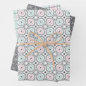 Pastel Pattern of Gray, Pink, Mint Geometric Shape Geschenkpapier Set (Beispiel)