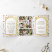 Pastel Peach floral All in One Gold indische Hochz Dreifach Gefaltete Einladung (Innenseite)