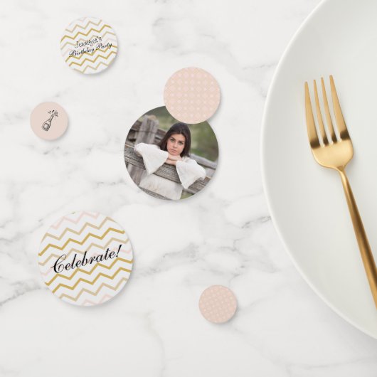 Pastel Peach und Gold Zig Zag Konfetti (Gruppe)