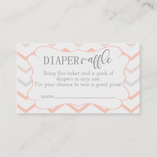 Pastel Peach und Gray Zig Zag Diaper Raffle Begleitkarte (Vorderseite)