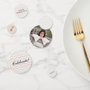 Pastel Peach und Gray Zig Zag Konfetti