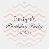 Pastel Peach und Gray Zig Zag Runder Aufkleber (Vorderseite)
