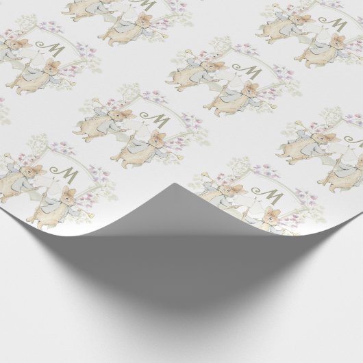 Pastel Peter der Rabbit Monogram Twins Baby Dusche Geschenkpapier (Ecke)