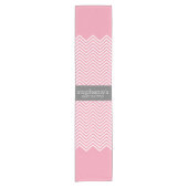 Pastel Pink & Gray Chevrons Baby Showkollektion Kurzer Tischläufer (Vorderseite)