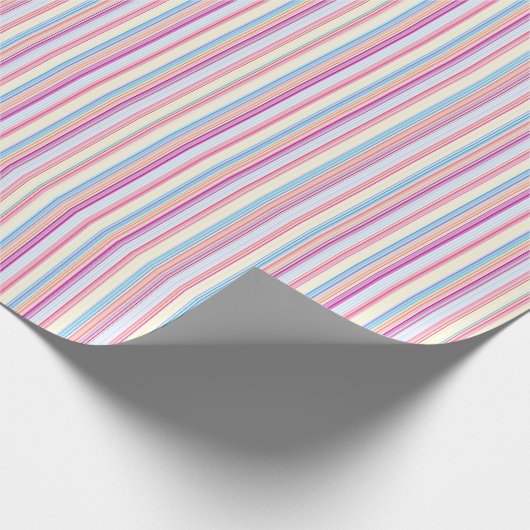 Pastel Pink Pinstriped Stripes Geschenkpapier (Ecke)
