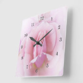 Pastel Pink Rose Quadratische Wanduhr (Winkel)