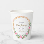 Pastel Pink Roses & Baby's Breath Bridal Wreath Pappbecher (Vorderseite)