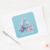 Pastel Pink und Blue Whimsical Weihnachtsbaum Quadratischer Aufkleber (Umschlag)