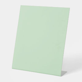 Pastel Pistachio Solid Color | Classic | elegant Sockelschild