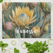 Pastel Protea Traumhaft: Elegante Blumen Geschirrtuch (Gefaltet)