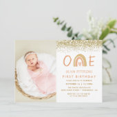 Pastel Rainbow Erster Geburtstag Foto Einladung (Stehend Vorderseite)