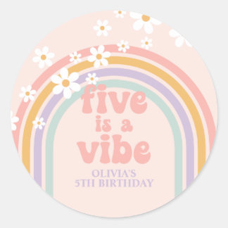 Pastel rainbow Five ist ein Vibe 5. Geburtstag Runder Aufkleber