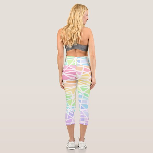 Pastel Rainbow Geometric Capri Leggings (Rückseite)