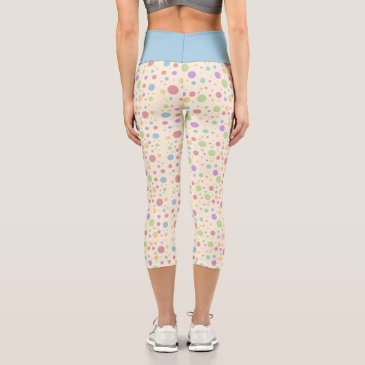Pastel Rainbow Polka Dot Custom Capri Leggings (Rückseite)