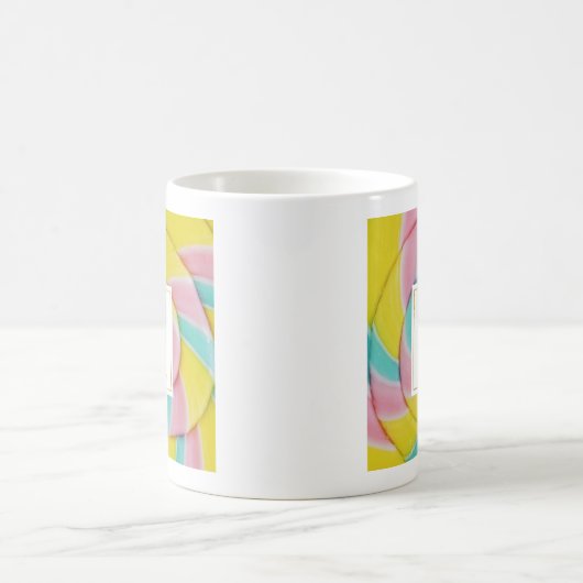 Pastel Rainbow Spiral Candy Foto Monogram Kaffeetasse (Mittel)