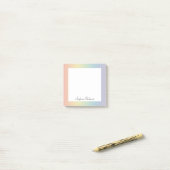 Pastel-Regenbogen mit individuellem Namen Post-it Klebezettel (Auf Schreibtisch)