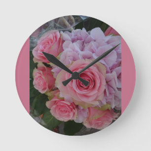 Pastel Rose and Hydrangea Flowers Wall Clock Runde Wanduhr
