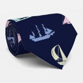 Pastel Sailboat Pattern in Midnight Blue Krawatte (Gerollt)