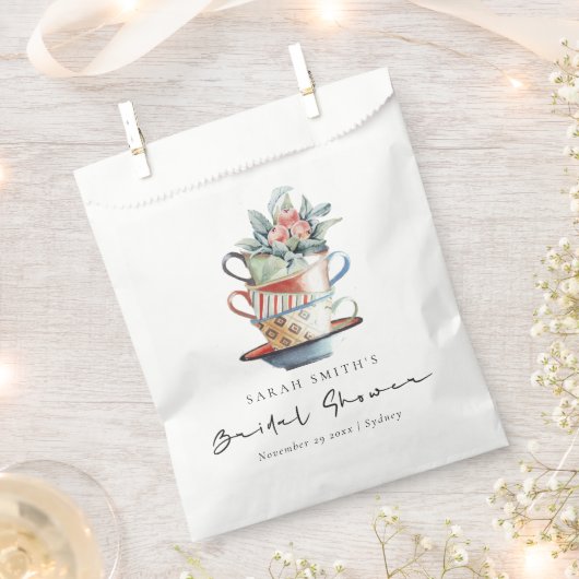 Pastel Soft Stacks Brautparty Tee Party Geschenktütchen (Ausgeschnitten)