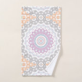 Pastel Spring Mandala Muster in Soft Symmetrie Badhandtuch Set (Handtuch)