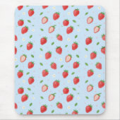 Pastel Strawberry Dreams Nahtloses Muster Mousepad (Vorne)