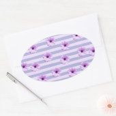 Pastel stripes pattern with Daisies Ovaler Aufkleber (Umschlag)