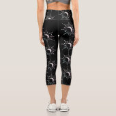 Pastel Sun Scattered Black Background Capri Leggings (Rückseite)