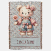 Pastel Teddy Bear Holding Blume Tragen Overalls Decke (Vorderseite Vertikal)