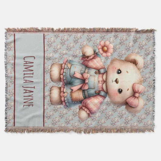 Pastel Teddy Bear Holding Blume Tragen Overalls Decke (Vorderseite)