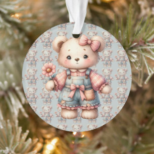 Pastel Teddy Bear Holding Blume Tragen Overalls Ornament