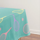 Pastel Tennis Rackets mit Tennisball auf Grün Tischdecke (Beispiel)