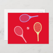 Pastel Tennis Rackets mit Tennisball auf Rot Postkarte (Vorne/Hinten)