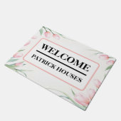 Pastel Tulip Border Personalized Fußmatte (Schrägansicht)
