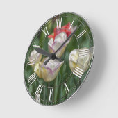 Pastel Tulips Runde Wanduhr (Winkel)