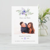 Pastel Violet Floral Wedding Foto Save The Date (Stehend Vorderseite)