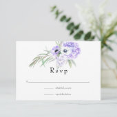 Pastel Violet Floral Wedding RSVP Karte (Stehend Vorderseite)