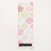 Pastel Watercolor Mermaid-Skalenmuster mit Namen Yogamatte (Vorderseite)