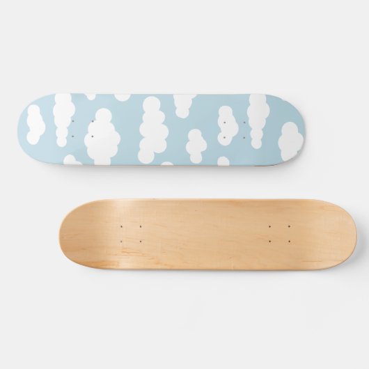 Pastel Wolken Ästhetik Baby Blau und Weiß Skateboard (Horizontal)