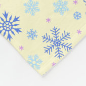 Pastel Yellow Snowflakes Individuelle Name Niedlic Fleecedecke (Ecke)