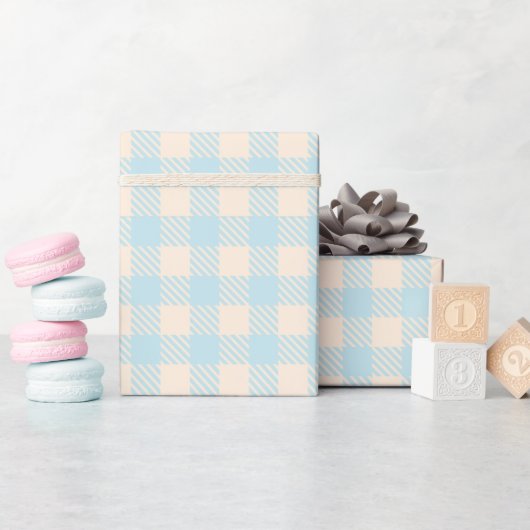 Pastelblau blauer Gingham kariert geprüft Geschenkpapier (Babyparty)
