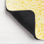 Pastelgelbe Dahlien Mousepad (Ecke)