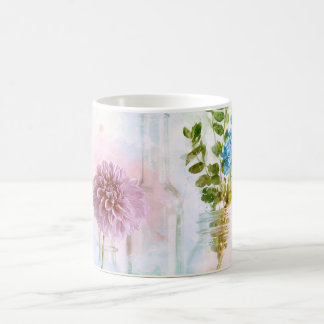 Pastell-Aquarell-Blumenflaschen Stillleben mit Blu Kaffeetasse